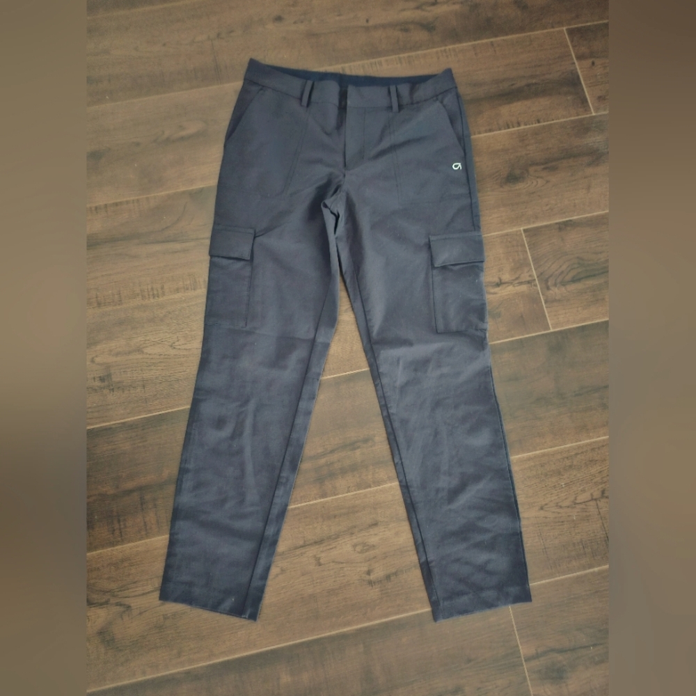 Wonen's Navy GapFit Cargo Pants